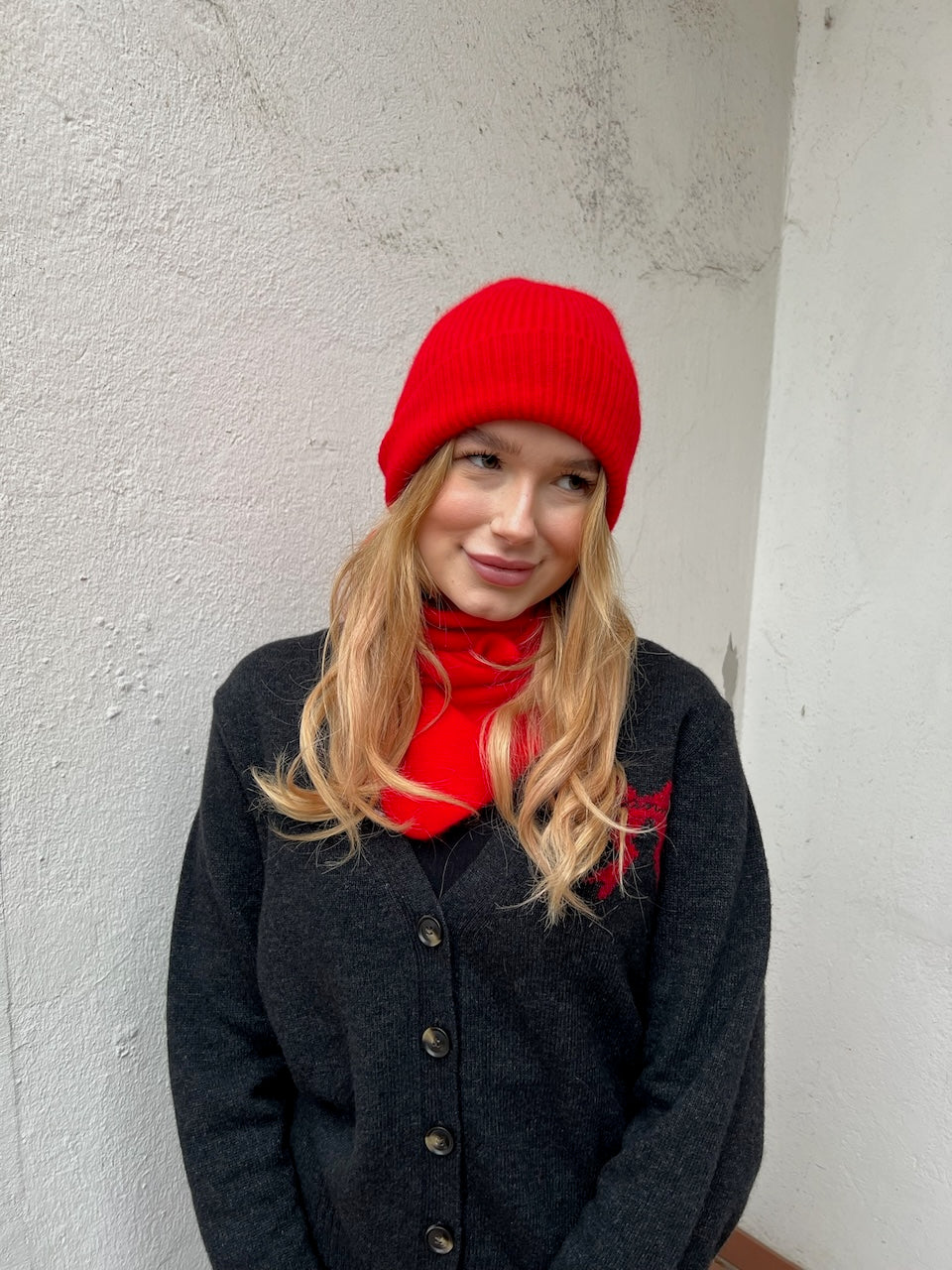 Beanie crimson