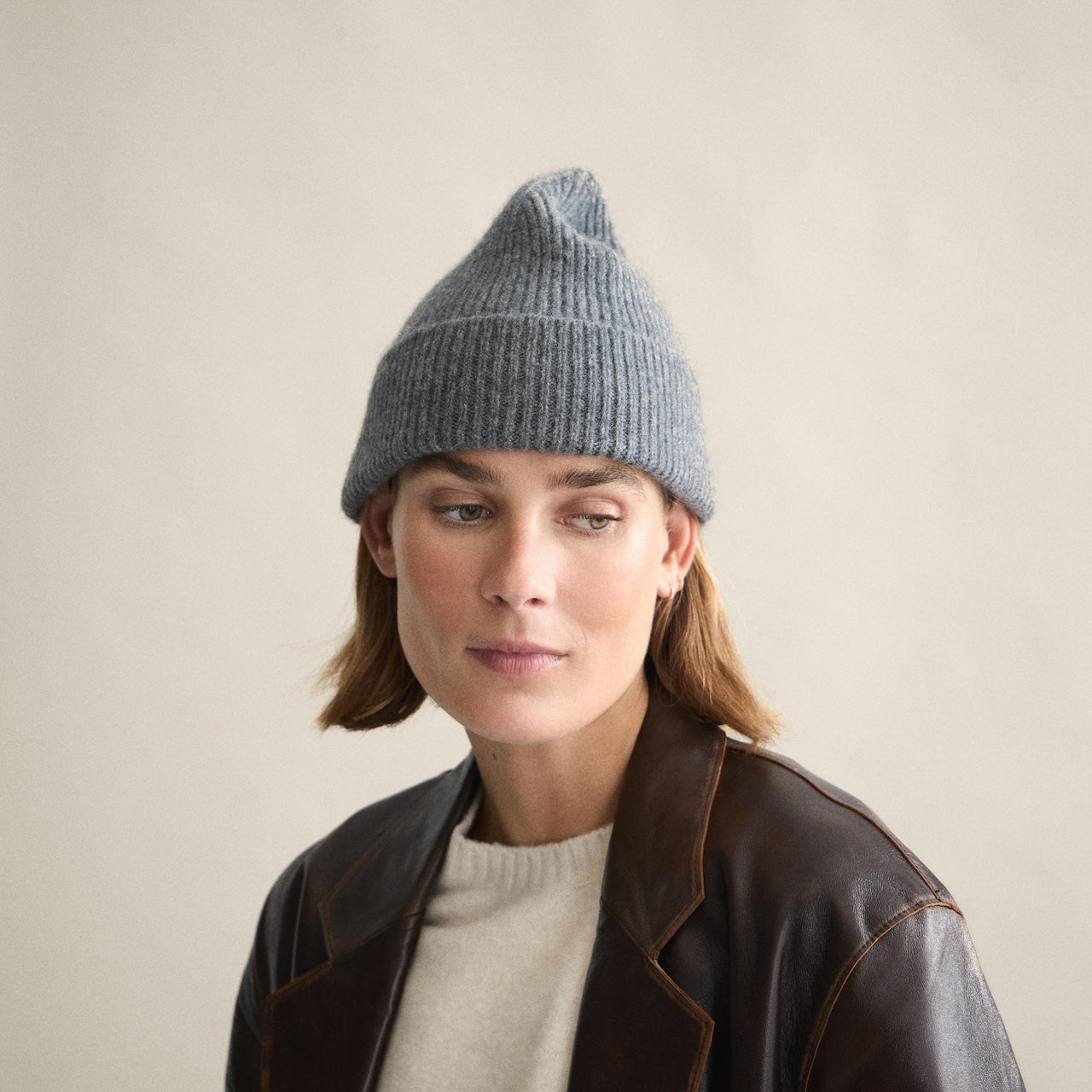 Beanie slate grey