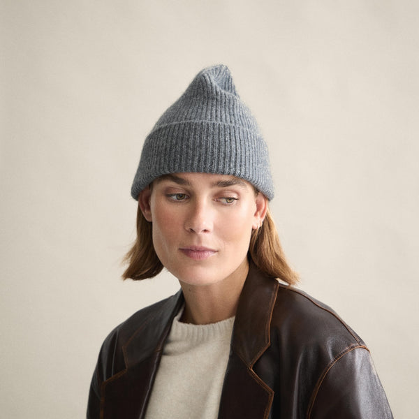 Beanie slate grey
