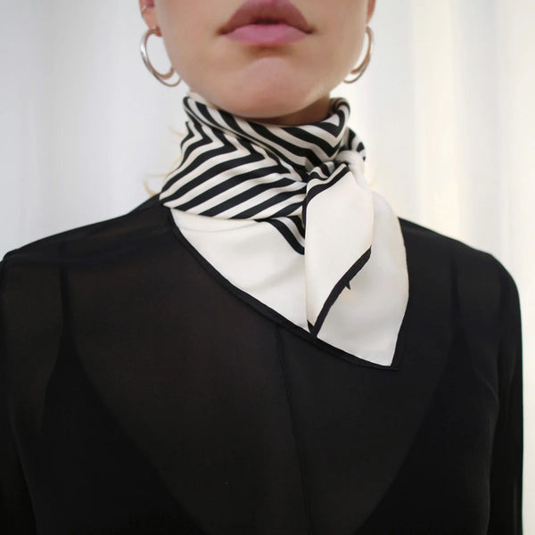 No. 1 Scarf cream/black 65cm
