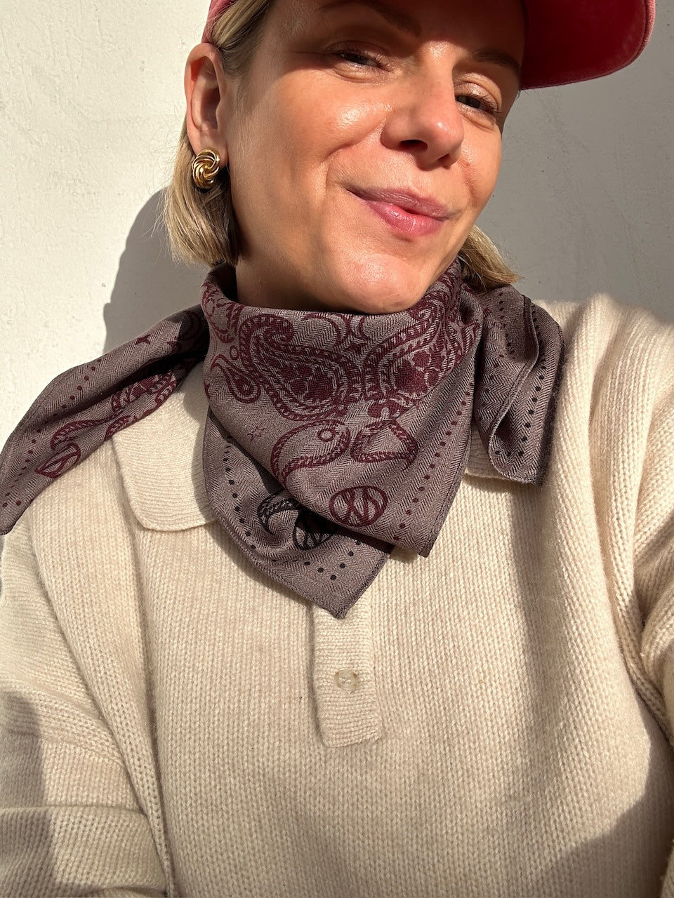 Winter Scarf taupe / black / wine red