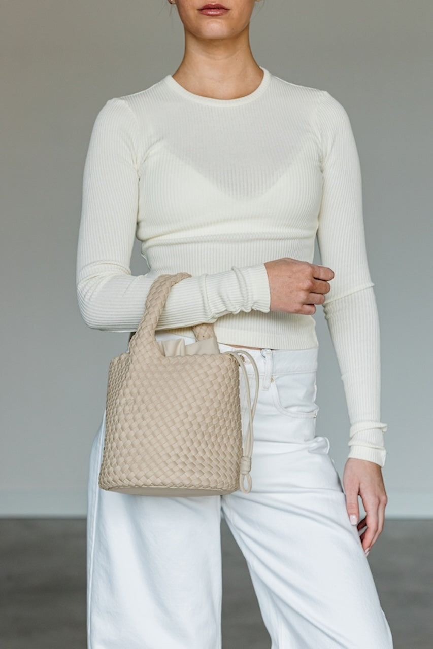 Marrea Basket no tan lines