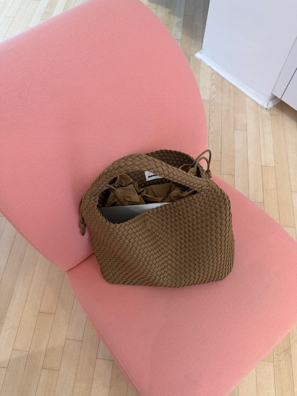 Marrea Large Bucket retro sand