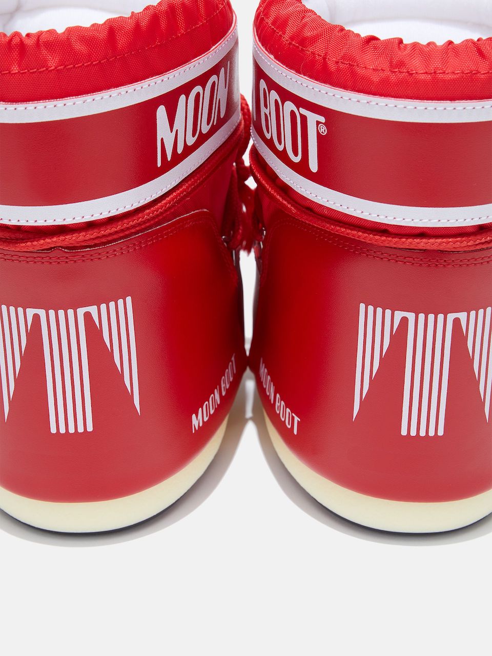 Moon Boot Icon Low Nylon red