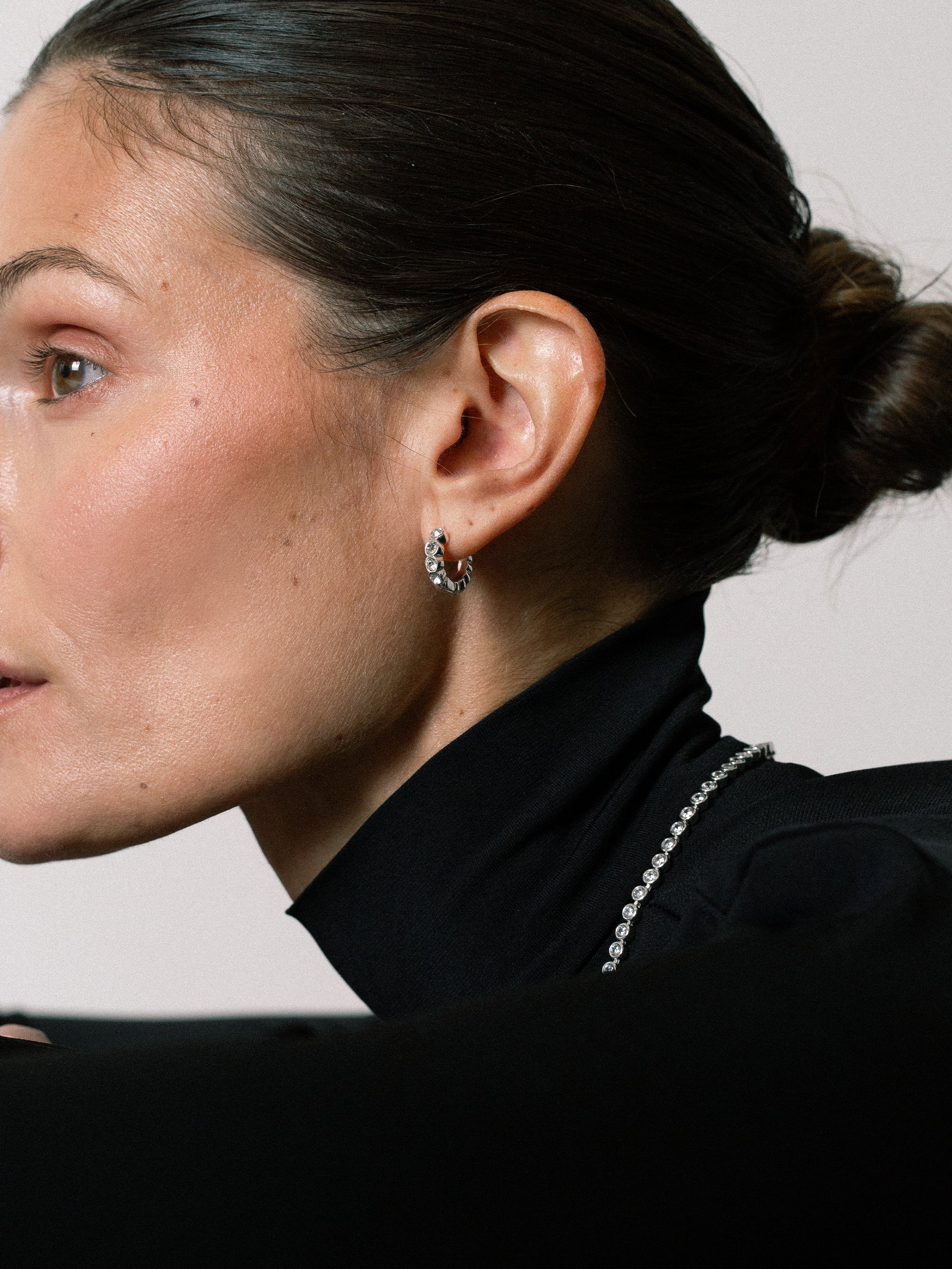 10mm Lotus Huggie silver