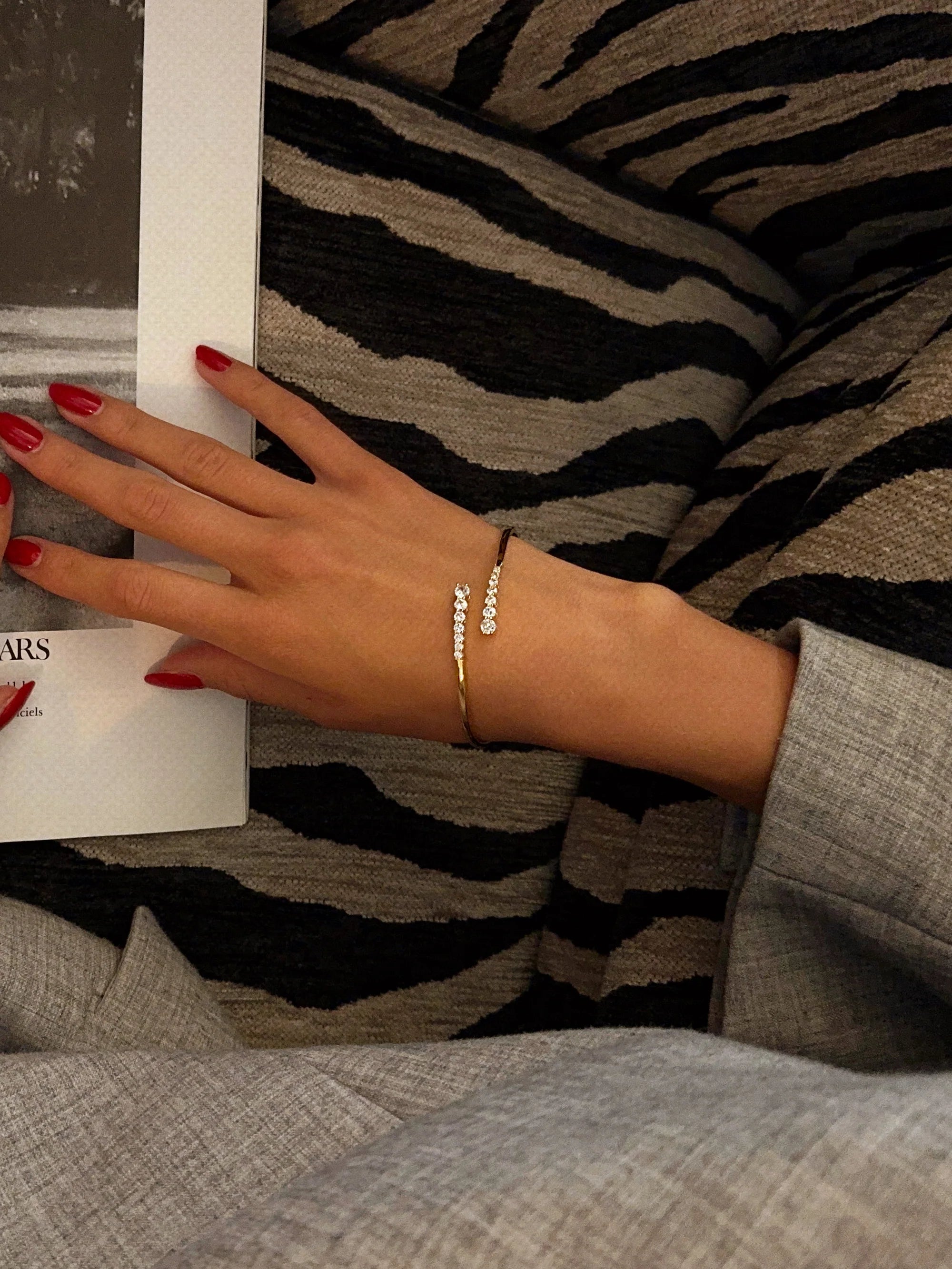 Aurora Bangle Bracelet golden