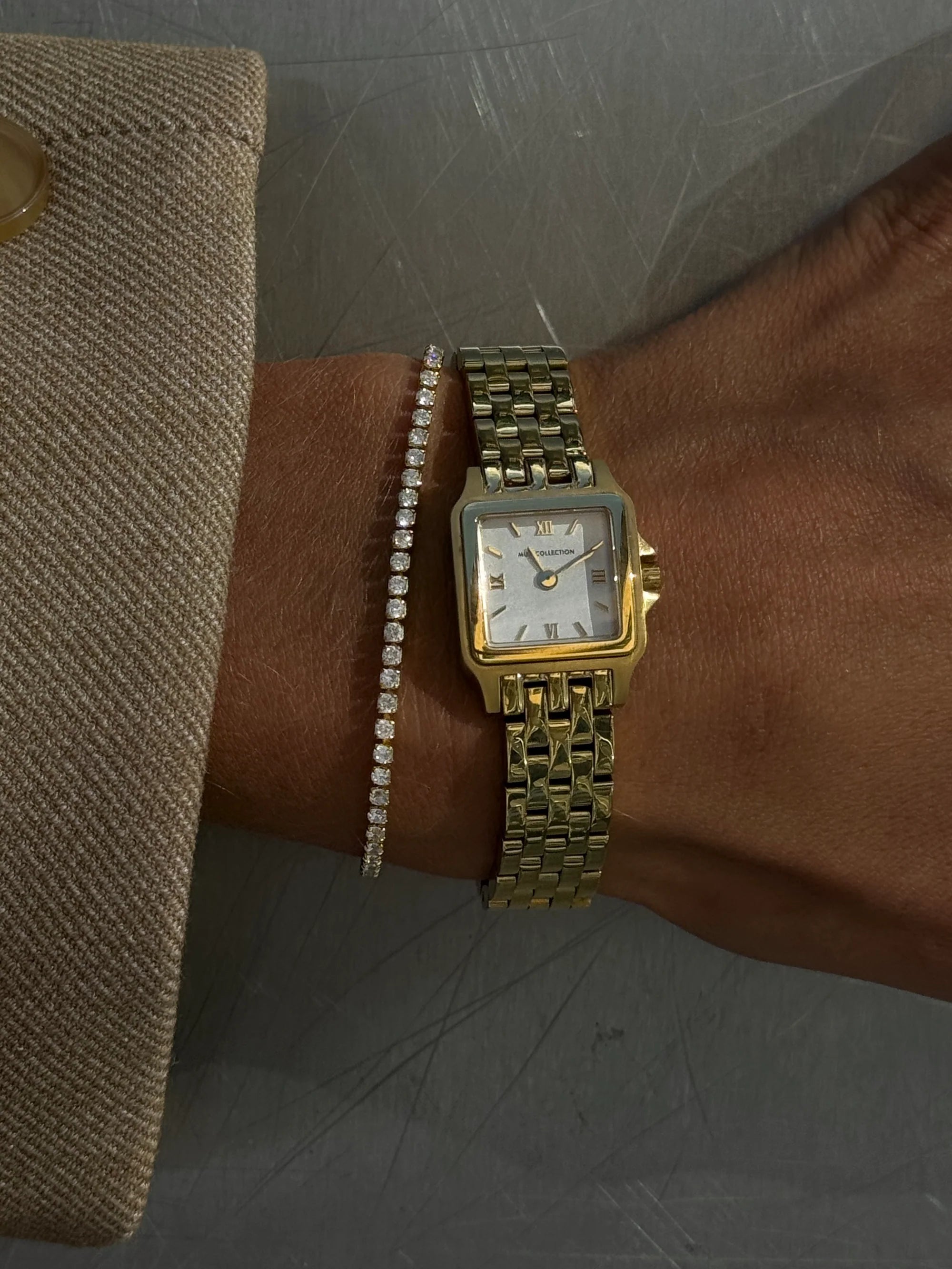 Thin Tennis Bracelet golden