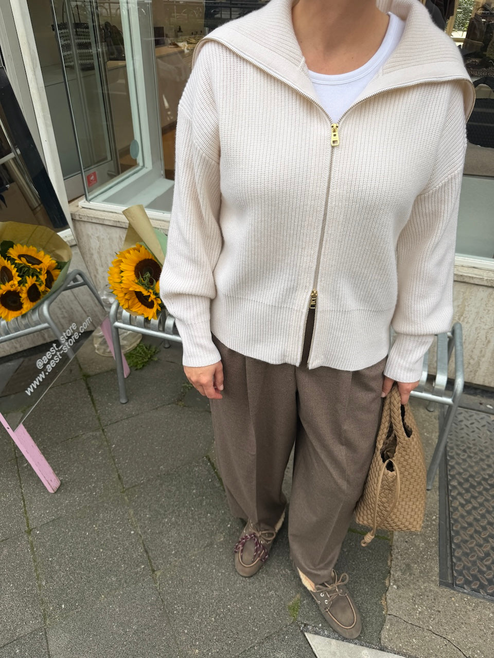 Noa Crop Pants Cashmere Touched Flannel dark sabbia