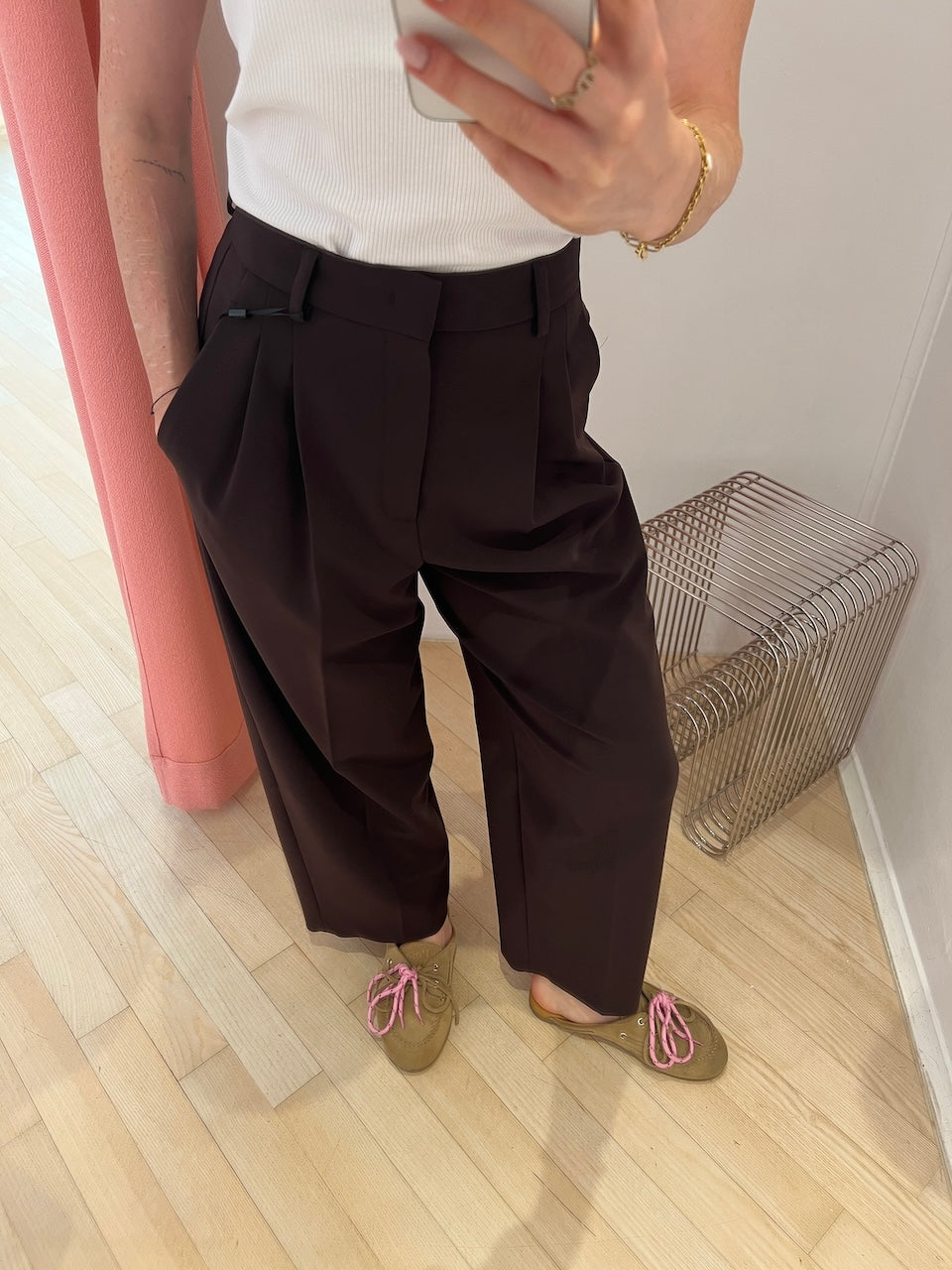 Noa Crop Pants Fluid Cade dark brown