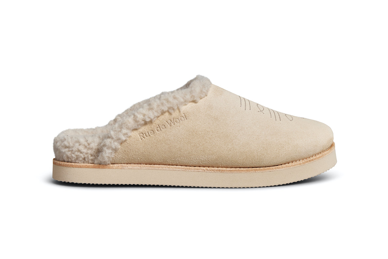 Mules embroidery sand