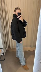 Fellow Jacket black
