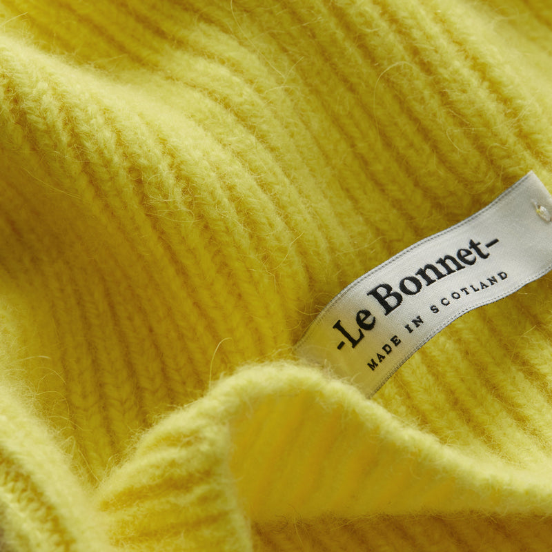 Beanie acid yellow