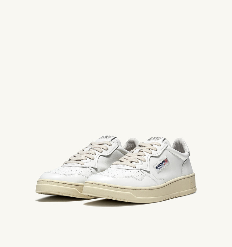 Autry Mens Medalist Sneaker all white