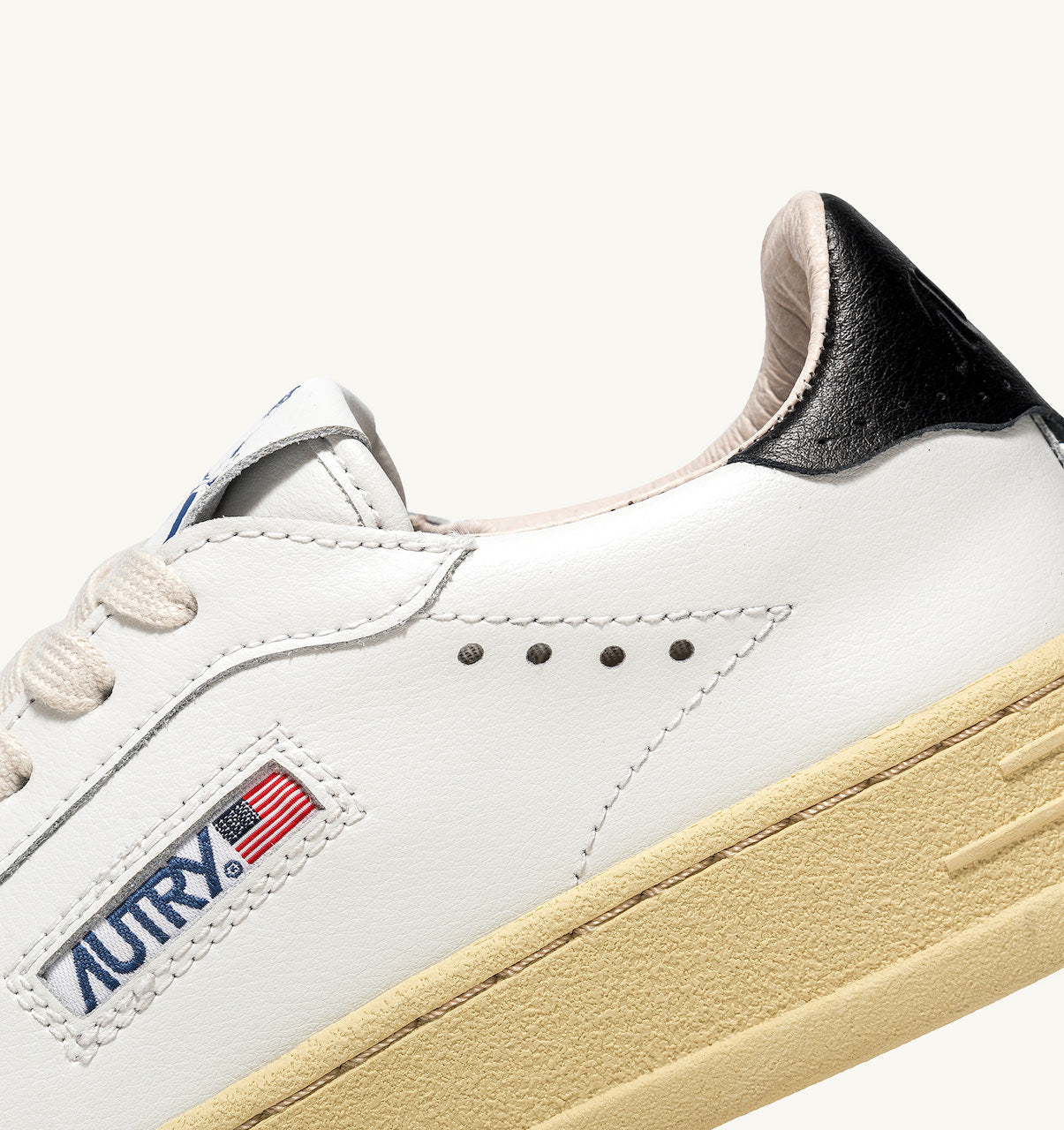 Autry Sneaker Bob Lutz weiß / schwarz / beige