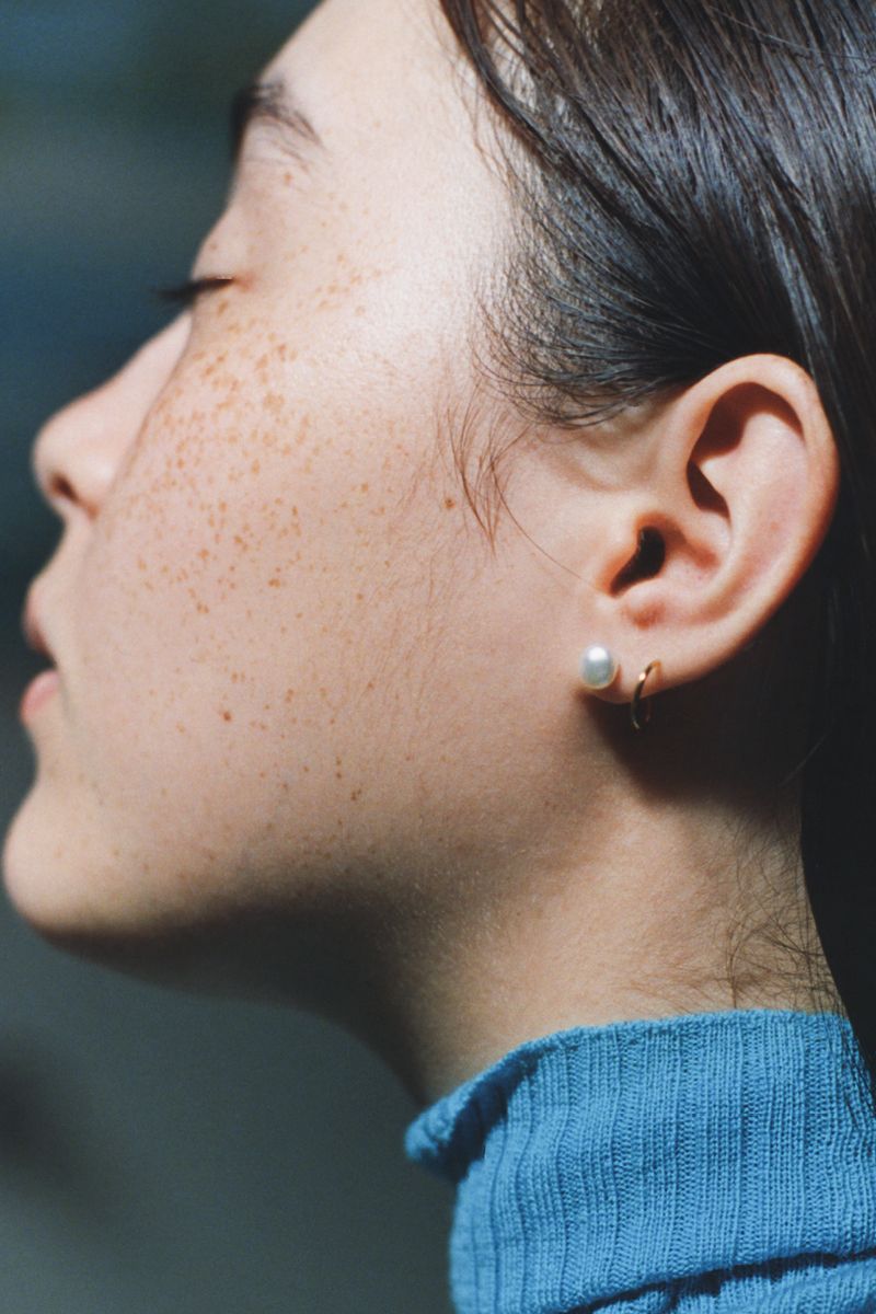 Baroque Twirl pearl earring