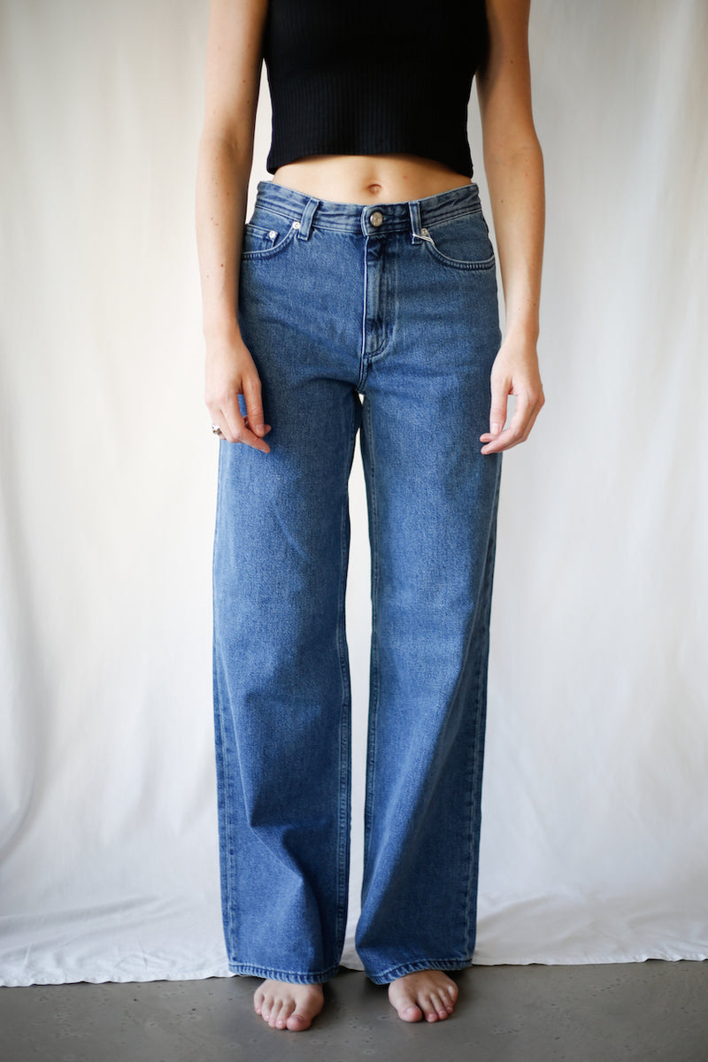 Kiri Jeans Medium Scrape Blue