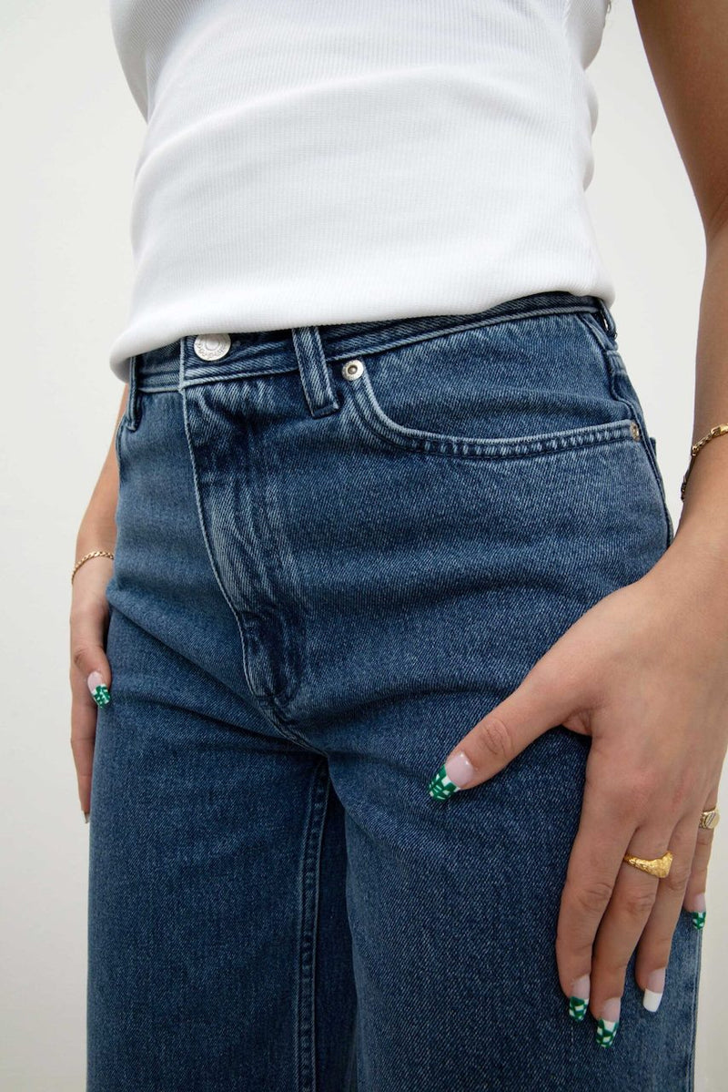 Kiri Jeans Medium Scrape Blue